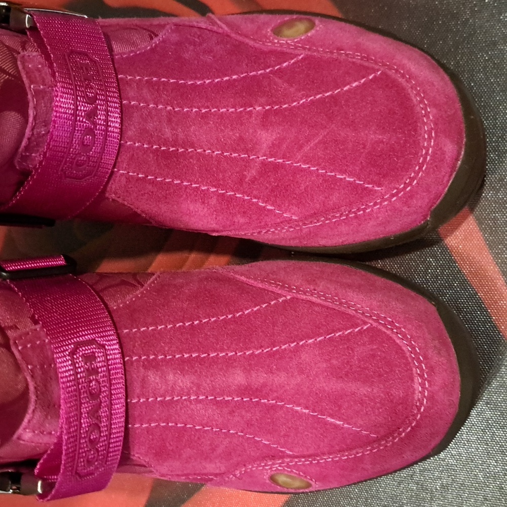 Coach Boots - Picture 4 of 10
